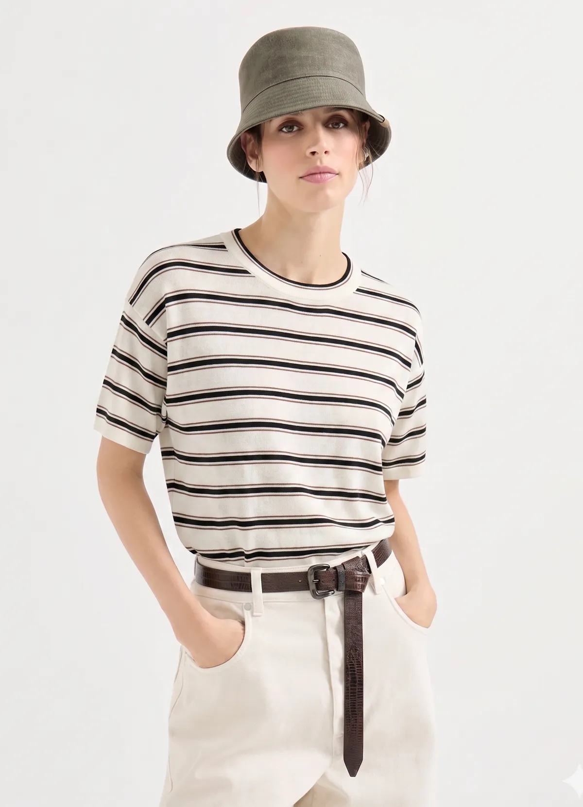 Brunello Cucinelli Virgin wool & cashmere lightweight sparkling Cream with Black & Coffee Brown Striped knit t-shirt